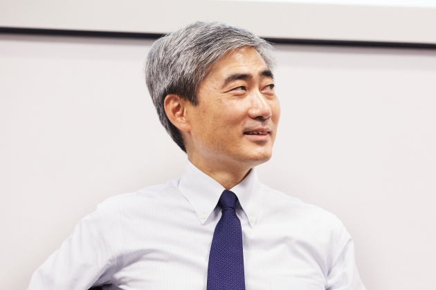 Hyun Song Shin