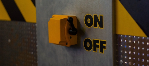 rebooting on off