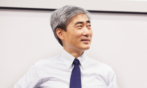 Hyun Song Shin